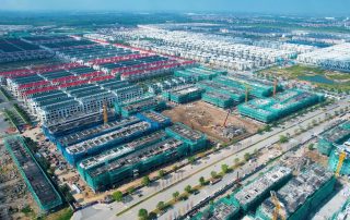 Mega Grand World nằm ven vành đai 3,5 vùng Hà Nội, là một phần diện tích thuộc dự án Vinhomes Ocean Park 2 và 3.